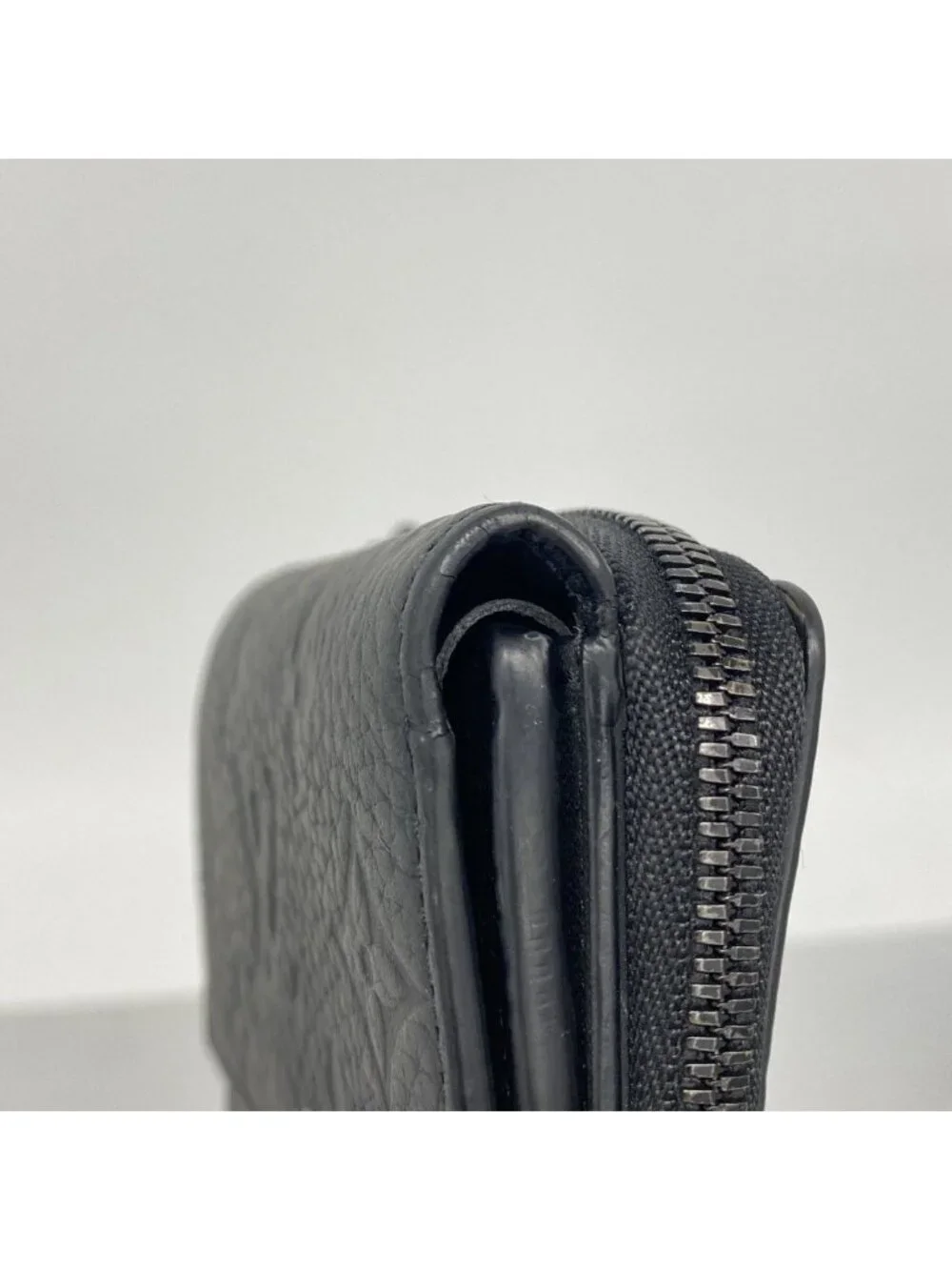 Louis Vuitton Trifold Wallet Monogram Empreinte Portefeuille Pilot Noir
